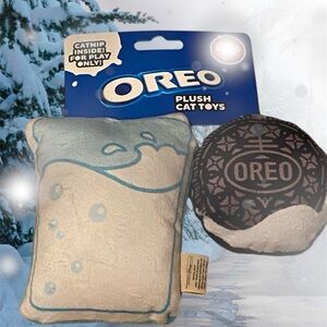 2 piece interactive cat toy by Oreo & G
Mason Group